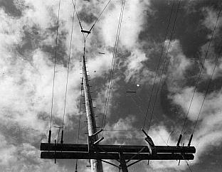 Rhombic transmitting antenna WWII 1943